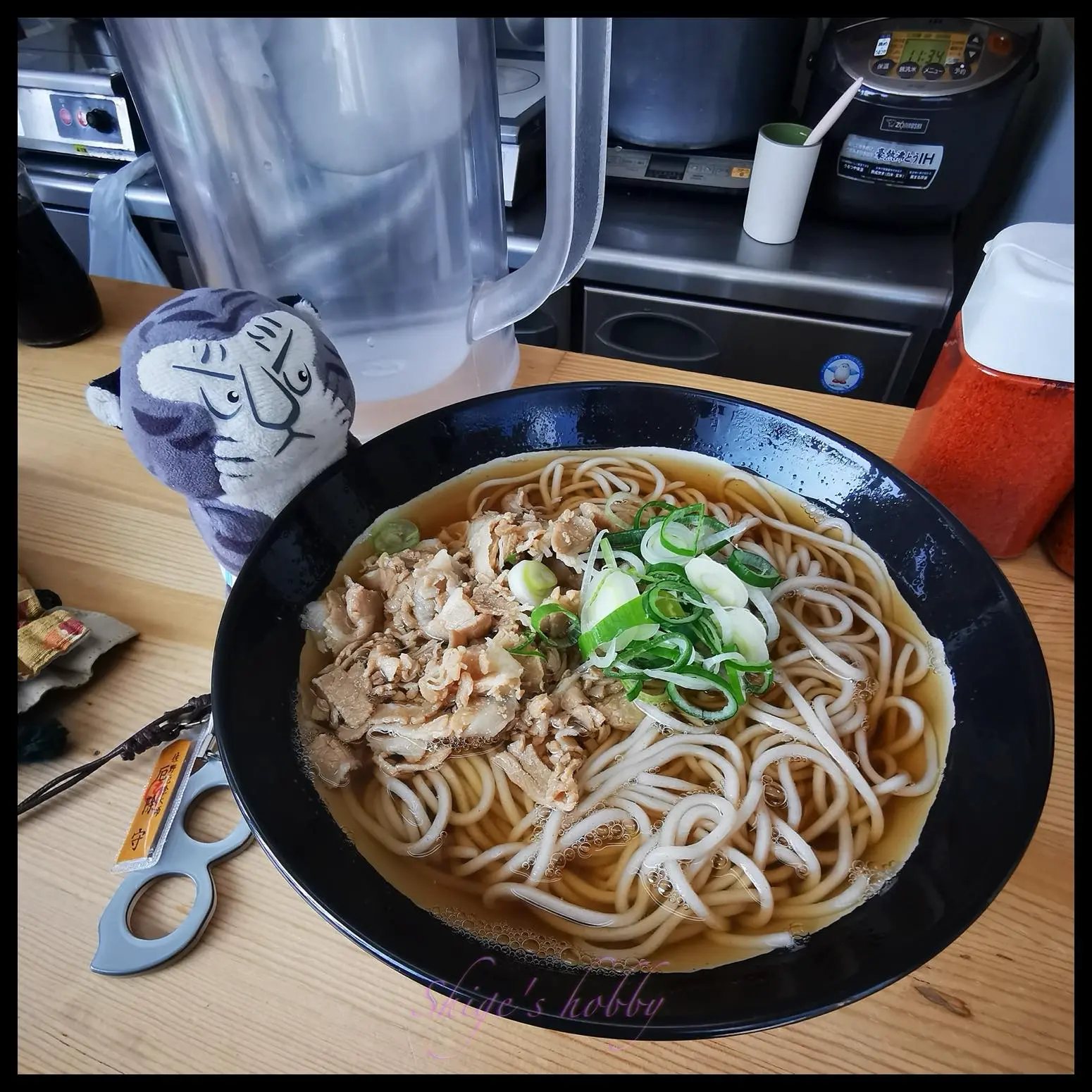 昼飯の肉そば・青森駅前の立ち食い