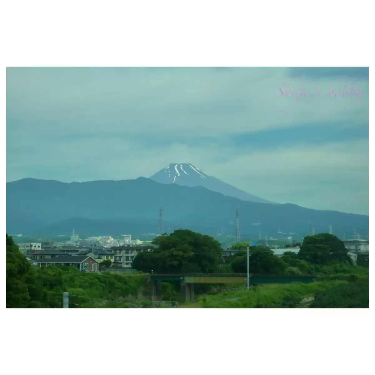 東海道本線の車窓・View from the Tokaido Main Line train window