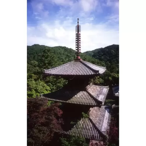 三重塔・A three-storied pagoda