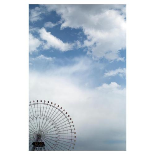 Ferris wheel and sky