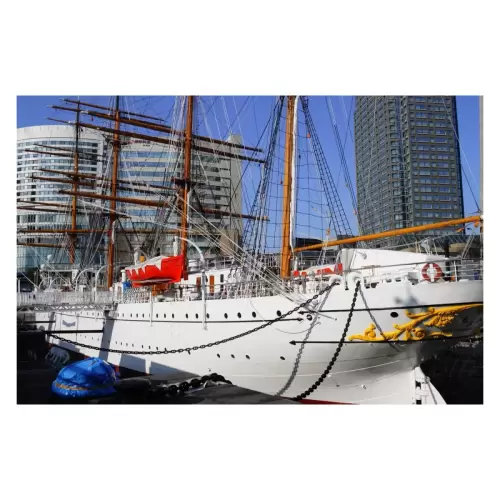 Sail ship Nippon-maru・帆船日本丸