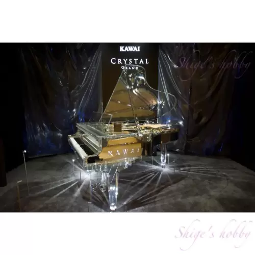 カワイ CR-40 クリスタルピアノ・Kawai CR-40 Crystal Grand Piano